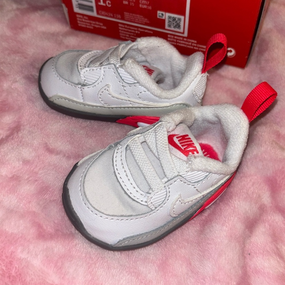 Infant shoes - Picture 2 of 3